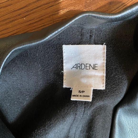 Leather jacket - Picture 2 of 2